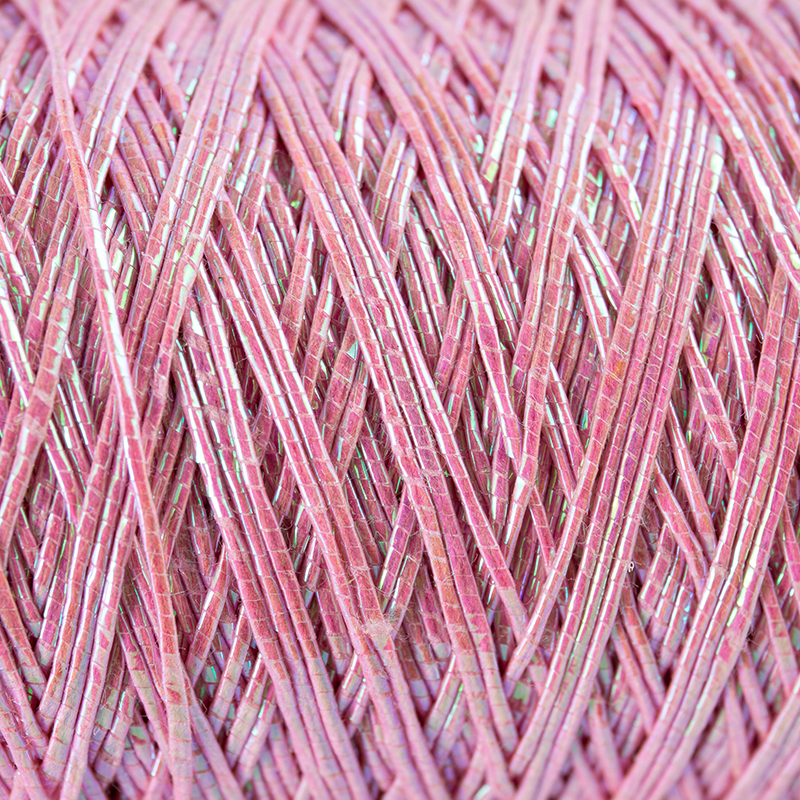 Filato decorativo con lucentezza metallica